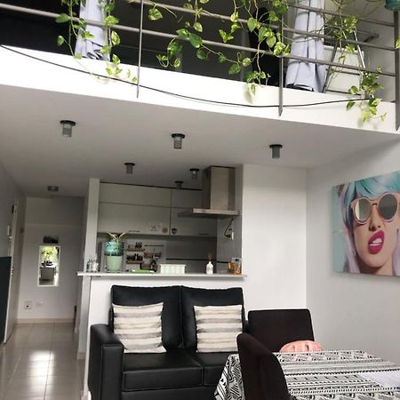 Apartamento EL DEPTO tipo duplex pleno centro Monte Grande Exterior foto